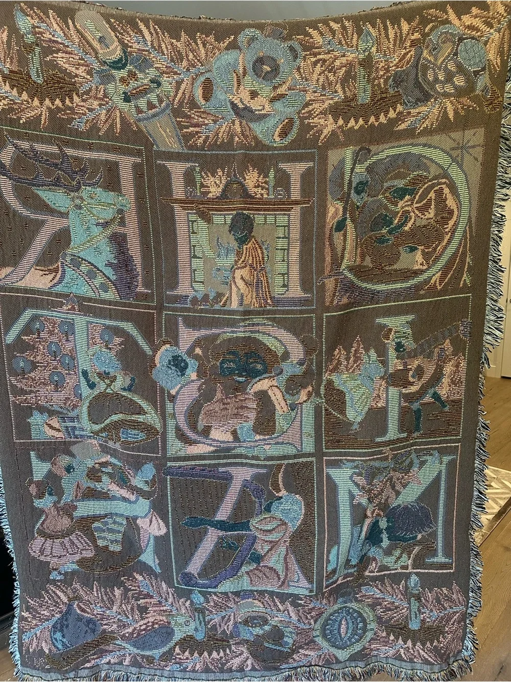 Holiday Tapestry Throw Blanket in Multi-Color